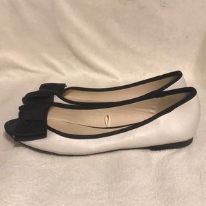 Forever 21 Open Toe White and Black Bow Flats